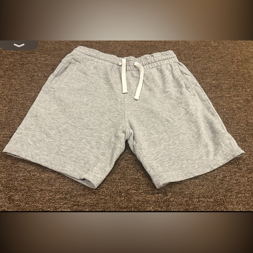Men's Gray Casual Shorts Divided H&M sz S pockets drawer string